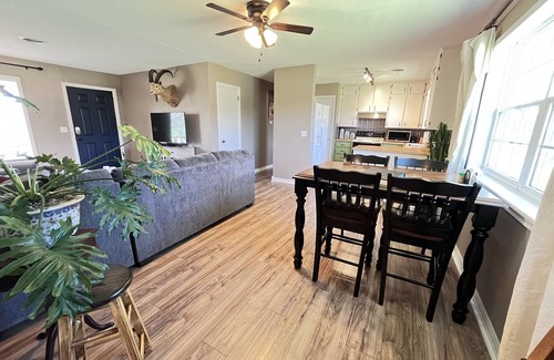 Memphis House | Great house just off Hwy 287