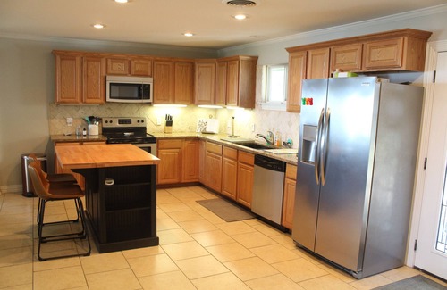 Seven Points House | Great House on Lake with Swimming, Fishing and Boating