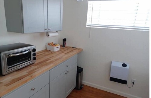 Baywood Park House | Great little beach house. County License# 6012116