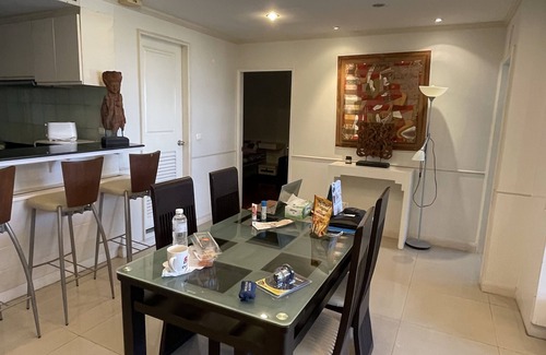 Asoke Apartment | Great location in a quite area,walking distance to MRT/BTS