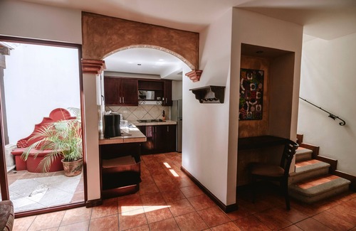 Antigua Guatemala Apartment | Great location, Car park, Gated, 24/7 Security, Incredible!