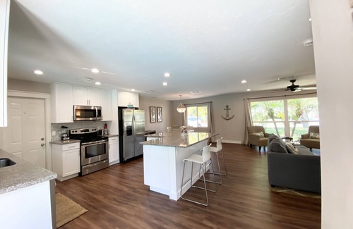 Sarasota House | Great location! 3BR 2 BA Heated Pool Home! 3 min to #1 rated Siesta Key.