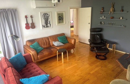 Te Atatu South House | Great location! 5 min walk to supermarket and bus stops. 15 min drive to town!