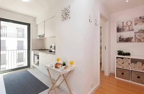 Mouraria Apartment | Great Location Castle Views And Parking