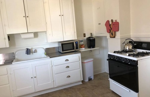 Cheyenne Apartment | Great Location - Central Cheyenne
