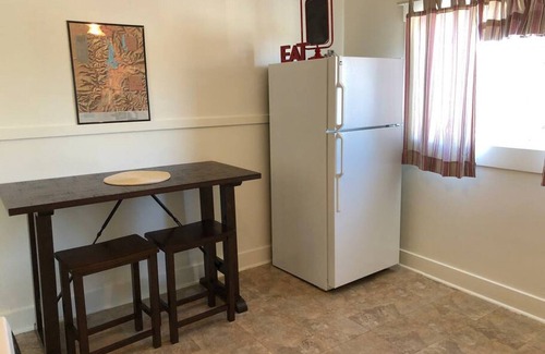 Cheyenne Apartment | Great Location - Central Cheyenne