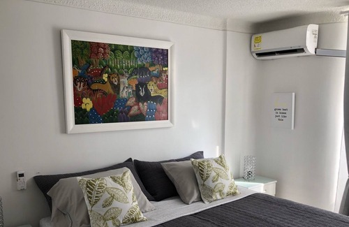 Granada Apartment | Great Location!! Cozy, Clean and Comfy