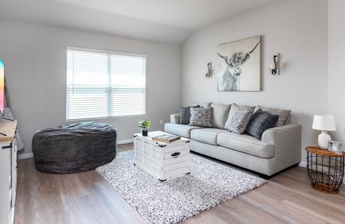 San Antonio House | Great Location! - Free Parking - Sleeps 8