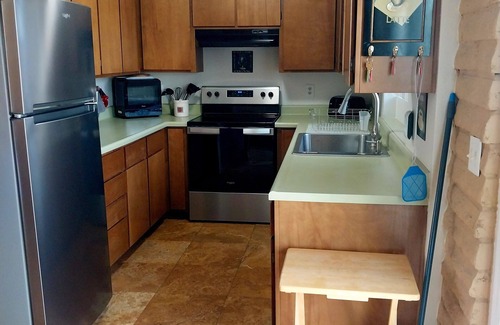Apache Wells Condo | Great Location in 55+ Community
