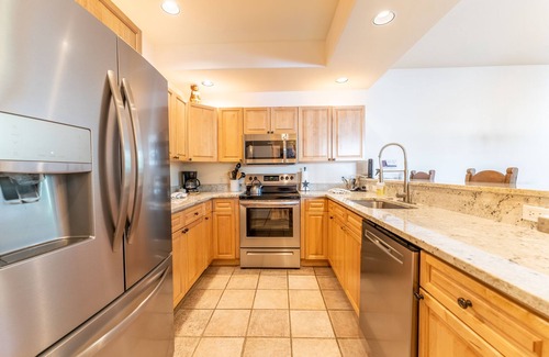 Warrior's Mark Condo | Great Location in Breck, Walk to Main Street! Private Hot Tub and Fireplace