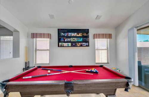 Litchfield Park House | Great location near shopping & entertainment