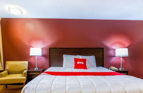 Moline House | Great Location Near Center for Belgian Culture! Pets are Allowed, Free Parking