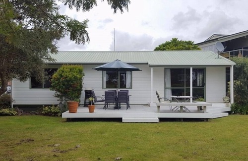 Matarangi House | Great location beside #1 fairway with ocean view