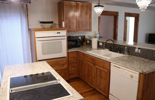 East Lawrence House | Great location right off Mass