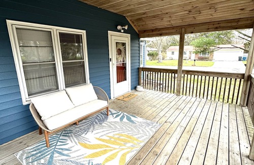 Kalamazoo House | Great location! Sleeps 8 with comfortable beds and a game room!