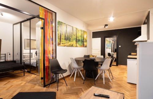 Kallio Apartment | Great location & transport connections with all amenities 1-8 people FREE CONTINENTAL BREAKFAST WIFI COFFEE &TEA