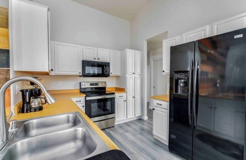 Litchfield Park House | Great location! near shopping & entertainment