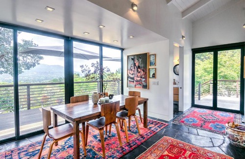 Glen Ellen House | Great Oak Manor
