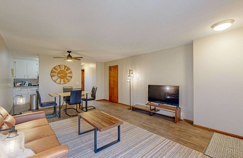 Fridley Apartment | Great Place for Nurses/Traveling Medical Employees