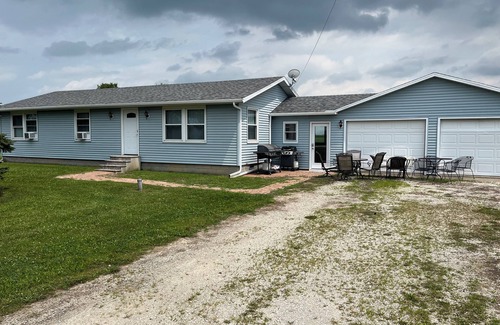 Oak Harbor House | Great place if you’re Fishing, Birding,or going to the Islands