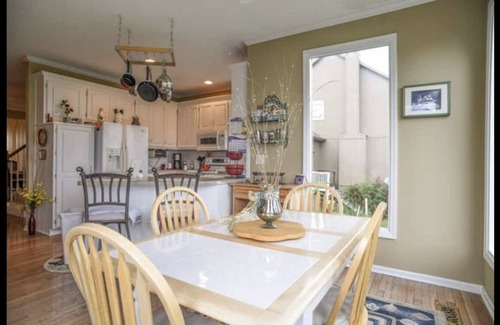 Olathe House | Great Place in a Quiet Neighborhood!!