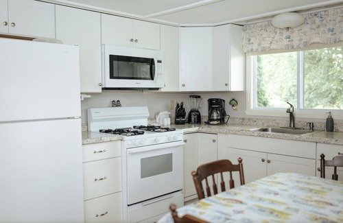 Fishers Landing Cottage | Great price for sure! A-Bay+Clayton! Clean, quiet 3 bedroom cottage+River access