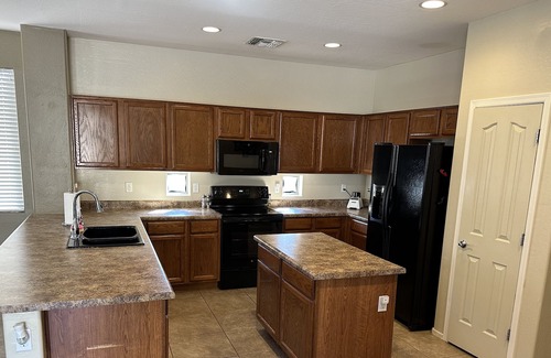Seville House | Great quiet golf community