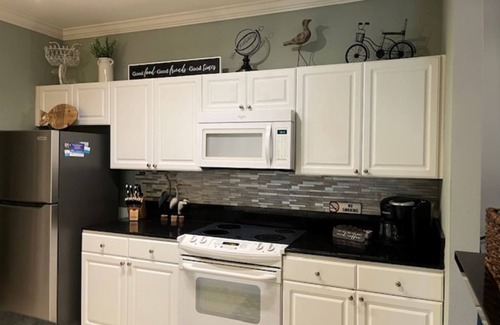 Foley Condo | Great Rates! 1st floor, Family Friendly,Close to OWA & FoleySportsPlex!Book Now!
