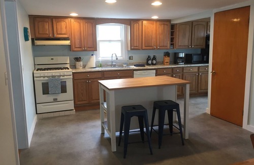 Branford House | Great Renovated 4 Bedroom Home with Water Views