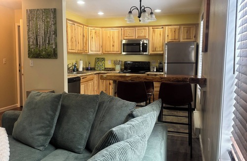 Boonville Apartment | Great rental for anyone on a getaway, or traveling for work!