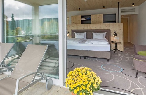 Titisee-Neustadt House | Great Titizy Suite - Brugger's Hotelpark am See