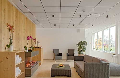 Titisee-Neustadt House | Great Titizy Suite - Brugger's Hotelpark am See