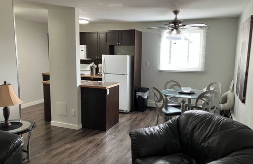 Red Deer Apartment | Great two bedroom apartment with WiFi in Red Deer