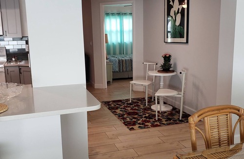 Sarasota Springs House | Great Value! Immaculate, minutes from the beach, With heated pool !