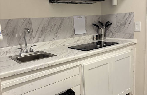 Winter Haven Apartment | 🏖️⭐️GREAT VALUE ⭐️near Legoland🏖️Clean and cozy waterfront apt