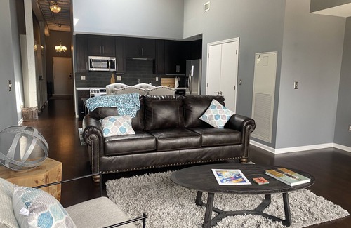 Downtown Columbus Condo | Great view of Columbus skyline downtown. Gym , two parking spots.