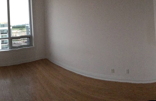 Richmond Hill Apartment | Great View of Downtown Toronto