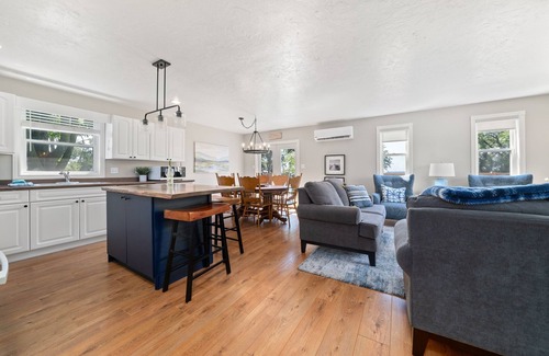 Consecon Cottage | Great waterfront oasis in the heart of Prince Edward County wine country
