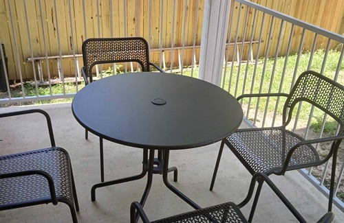 Nacogdoches Apartment | Green 101 Cozy brand new apartment in the heart of NAC, 2 mins away from SFA