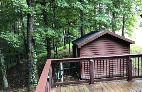 Nancy House | Green Acres by the water
