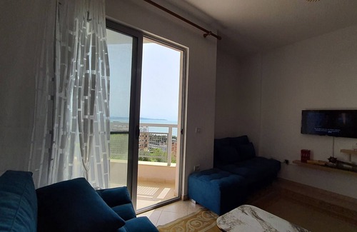 Shkembi i Kavajes Apartment | Green Apartment