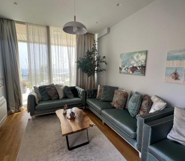 Jala House | Green Coast Palase 241