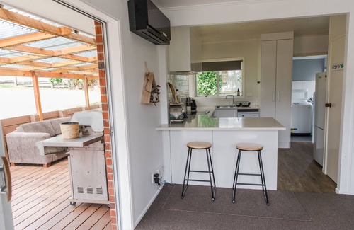 Glenfield House | Green Cosy Nature Retreat; A Home Away from Home