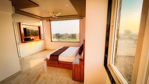 Dehradun Hotel | Green Dandi Homestay