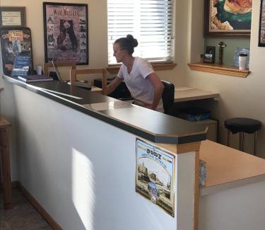 Cody Hotel | Green Gables Inn