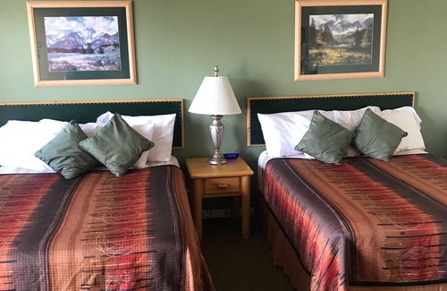 Cody Hotel | Green Gables Inn