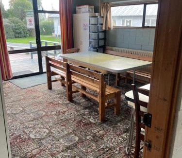 Temuka House | Green Hayes Estate Rentals - R4 Magnolia House