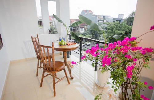 Hue City Centre House | Green home, Huế