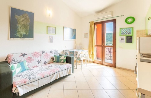 Domus de Maria Apartment | Green House, 5 minutes from Chia