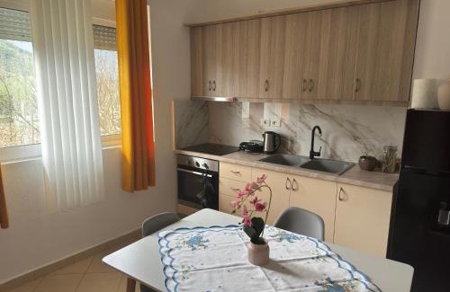 Albania House | Green House Permet